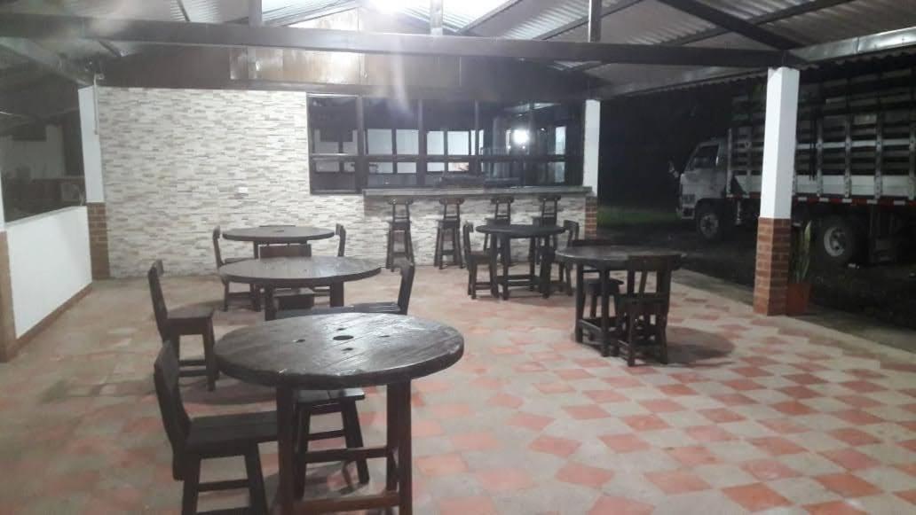 Finca Hotel El Saman De Alto Bonito Монтенегро Екстериор снимка