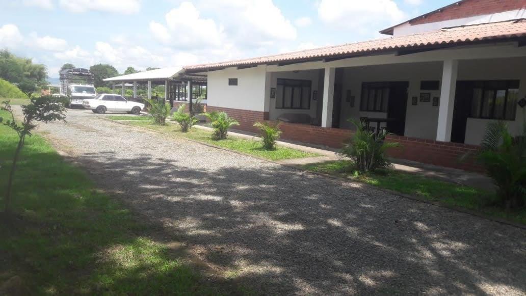 Finca Hotel El Saman De Alto Bonito Монтенегро Екстериор снимка