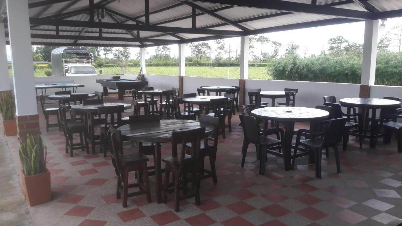 Finca Hotel El Saman De Alto Bonito Монтенегро Екстериор снимка